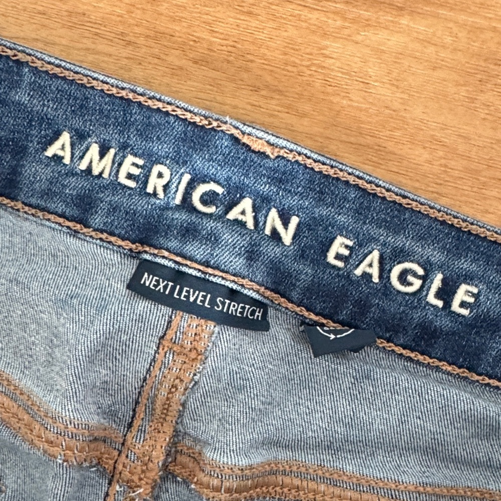 American Eagle Outfitters Bootcut Blue Jeans - Picture 3 of 4